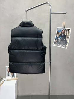 Безрукавка Burberry