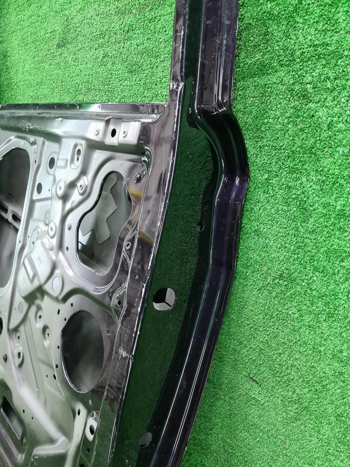 Дверь задняя левая Voyah Dream (2021-н.в.)