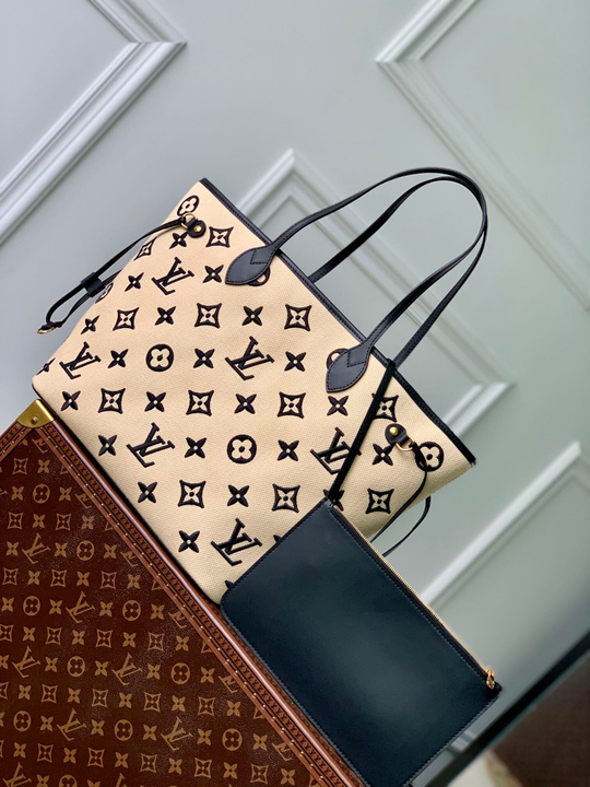 Louis Vuitton Neverfull MM