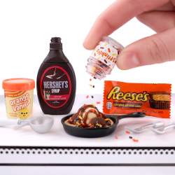 MGA's Miniverse - Мини-продукты Hershey Make It Mini Food set 30 предметов. 531104 / артикул   531104  / GTIN 035051531104
