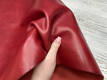 Фото кожи Кузна цв. Красный / Cusna Fiora Red, тощ. 1,4-1,6 мм