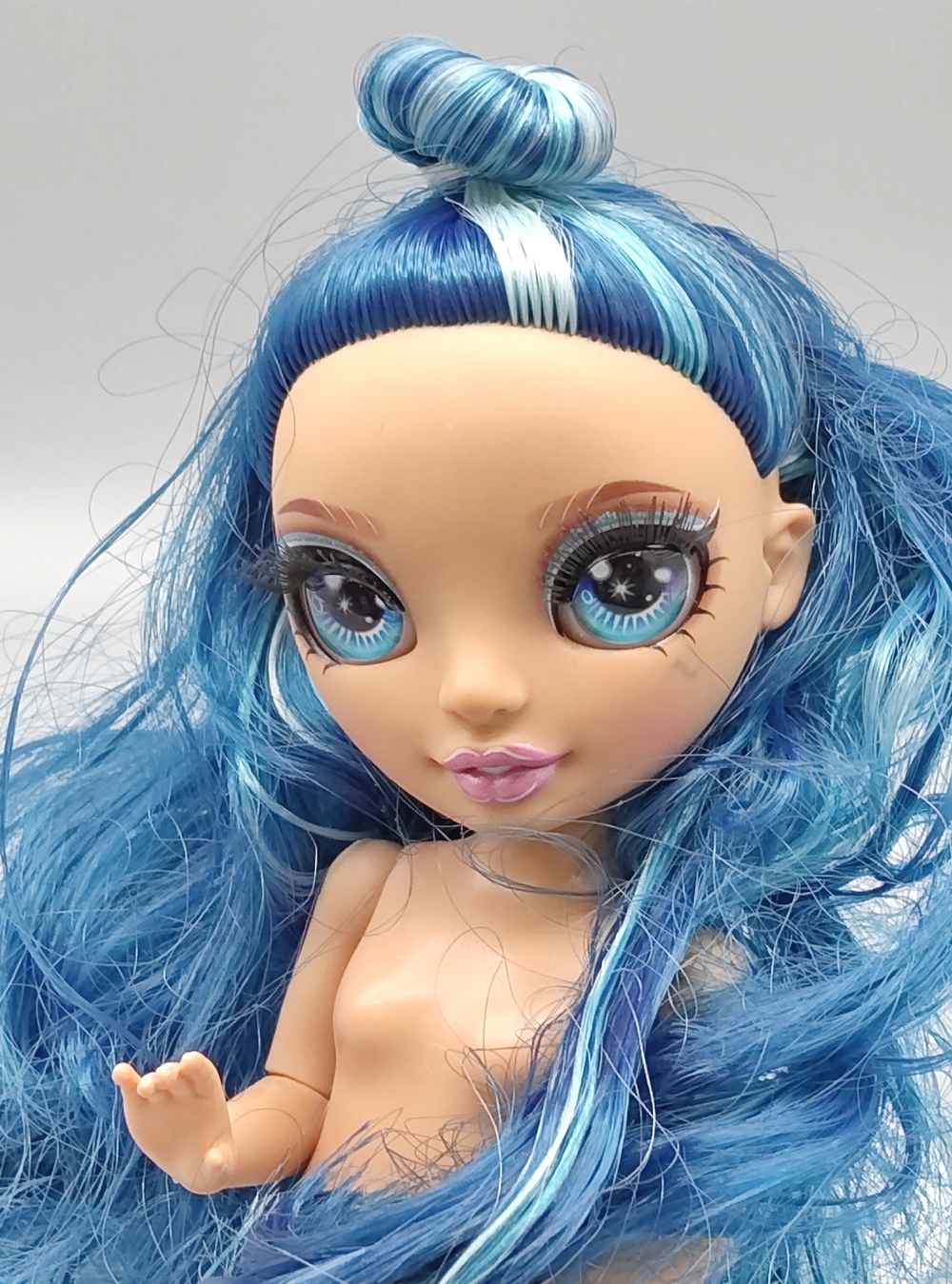 Кукла Rainbow High Скайлер Брэдшоу - Средняя Школа 0272