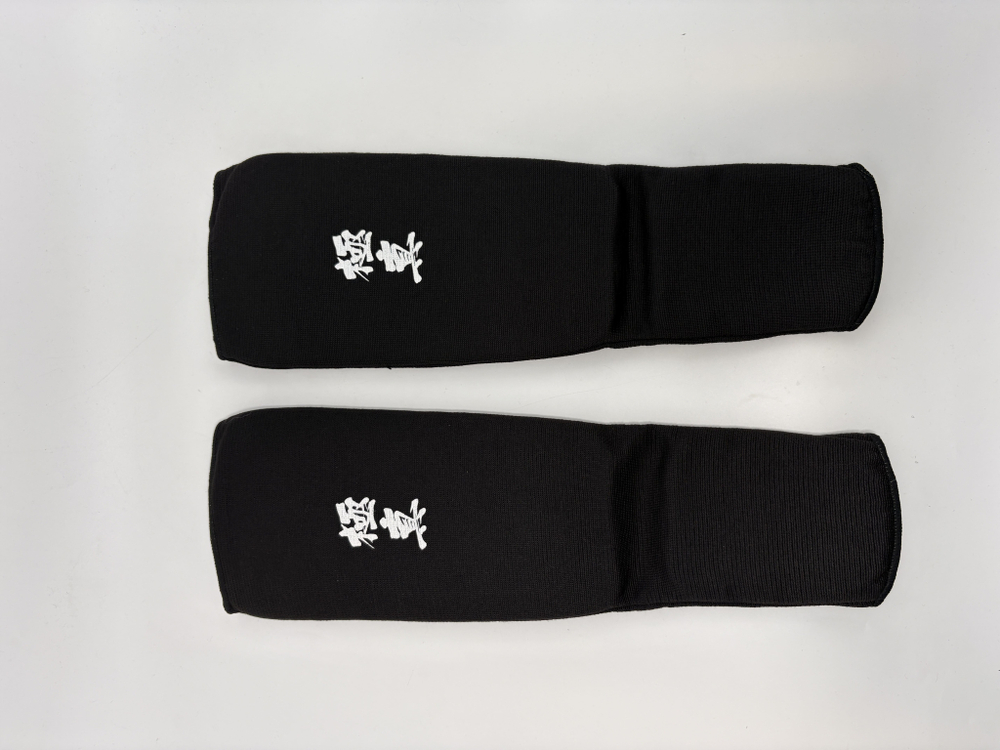 Защита голени для каратэ TS черная