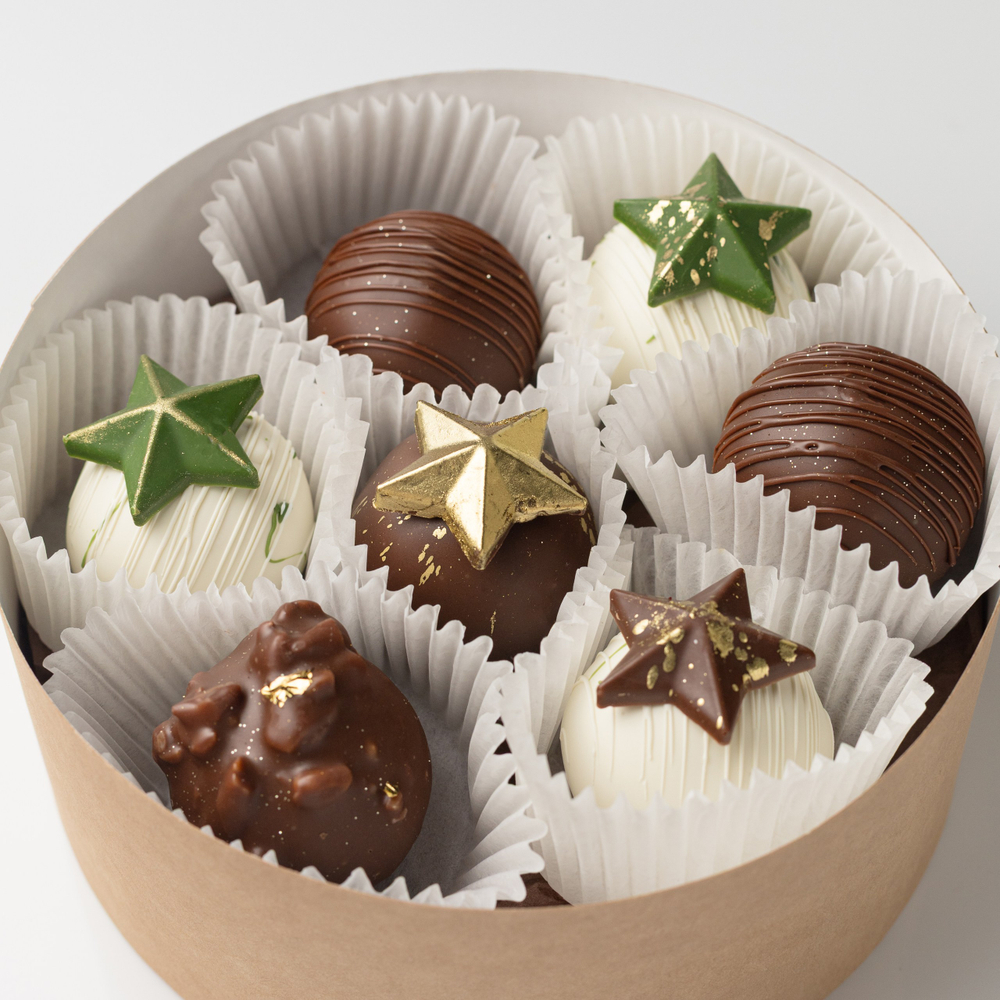 Набор шоколадных пирожных