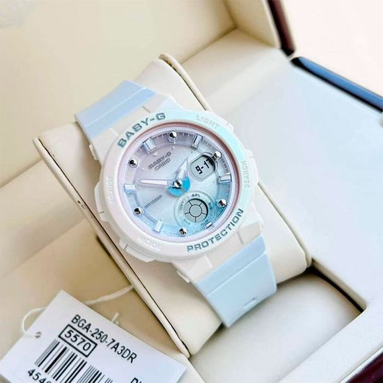 Наручные часы Casio BGA-250-7A3