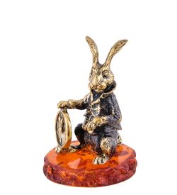 Народные промыслы AM-3662 Фигурка «Заяц хранитель времени» (латунь, янтарь)