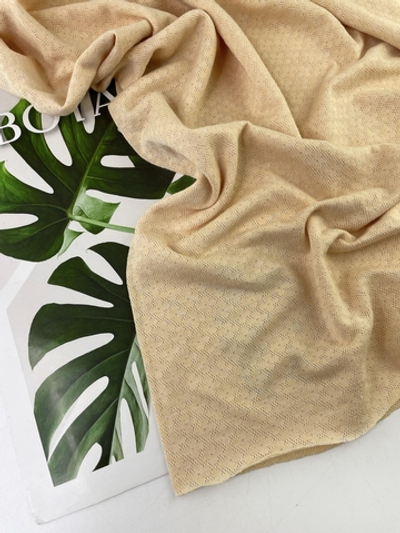 ТЕЛЕСНЫЕ ЦВЕТОЧКИ - Кулирка ажурная (КРВ557 Ксения) (к0 еле заметные темные полоски от сгиба 0-15см, каждые 1,5м)