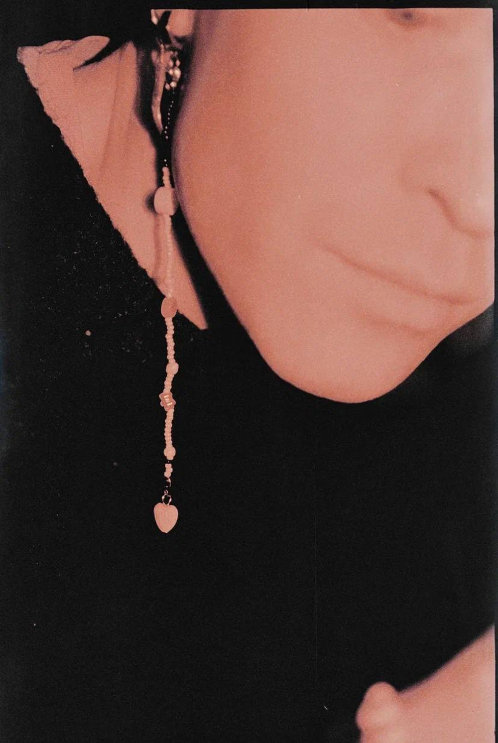 very looooong earring