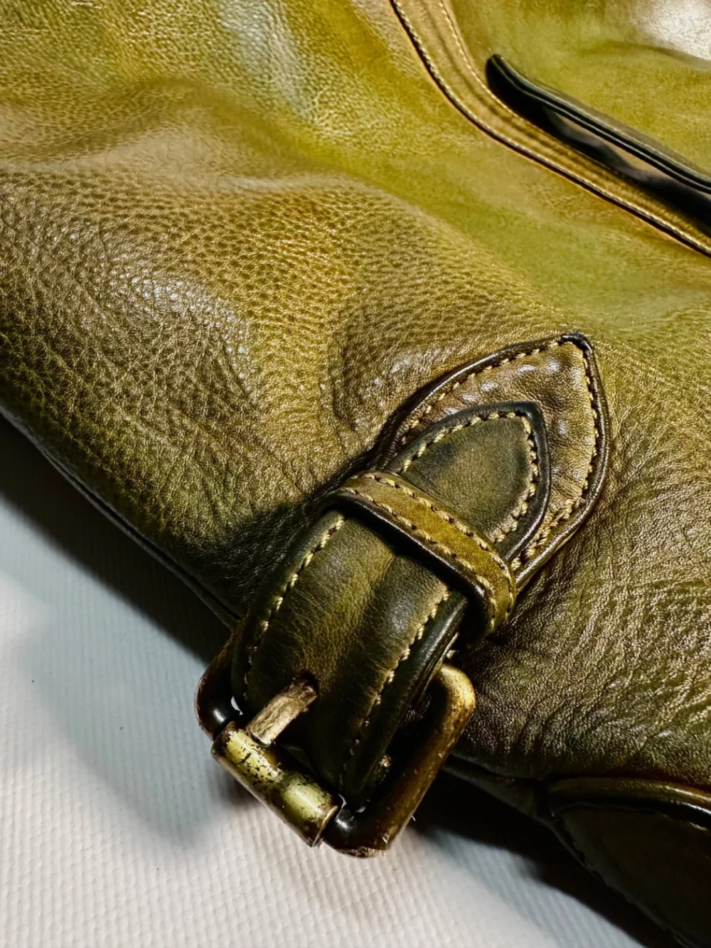 Женская премиальная горчично-оливковая сумка из натуральной кожи "Венеция"