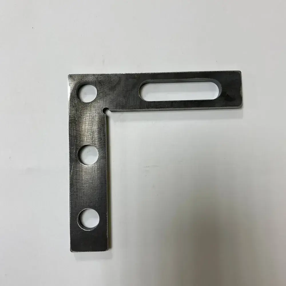 Угол 140*140*30*8,2шт, для сварочного, сборочного, монтажного стола. Оснастка для станка.