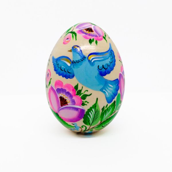 Почему на Пасху принято красить яйца, с чем это связано?
