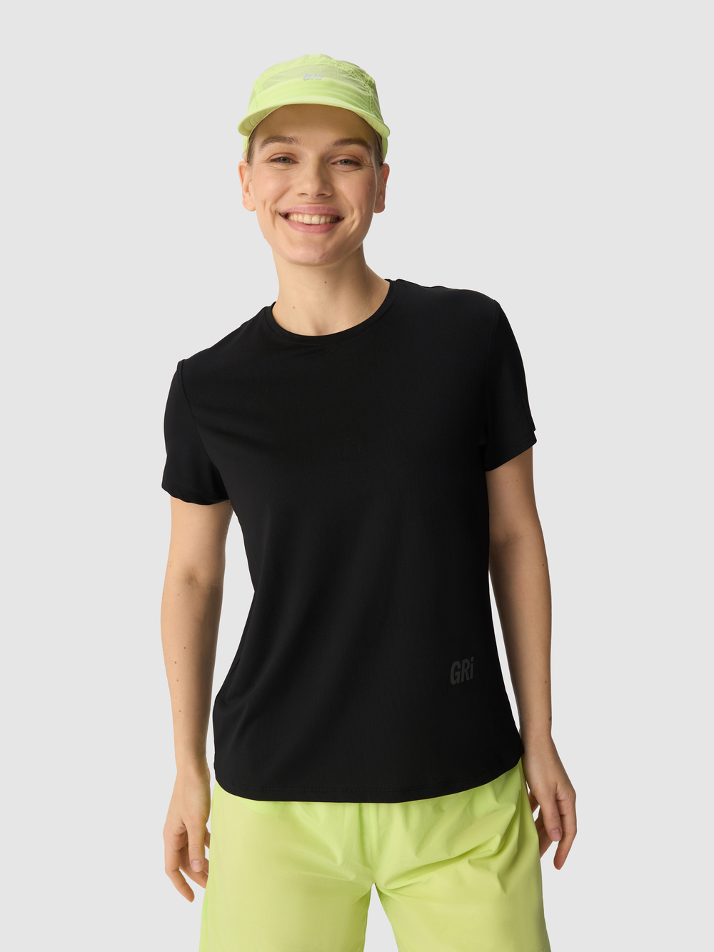 Футболка женская GRI Лето чёрная