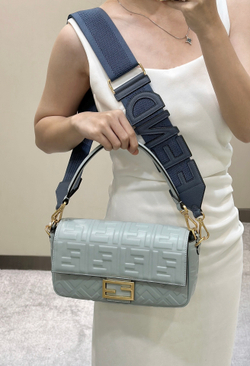 Fendi Baguette 27 cm