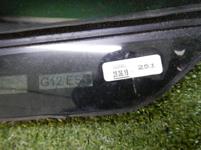 Форточка двери задняя левая BMW 7er G12 (2015-2022)