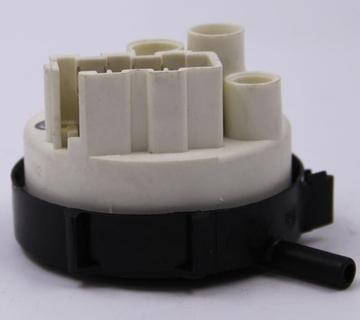 Датчик уровня воды (прессостат) стиральной машины CANDY 37650109/41030745 70/50-340