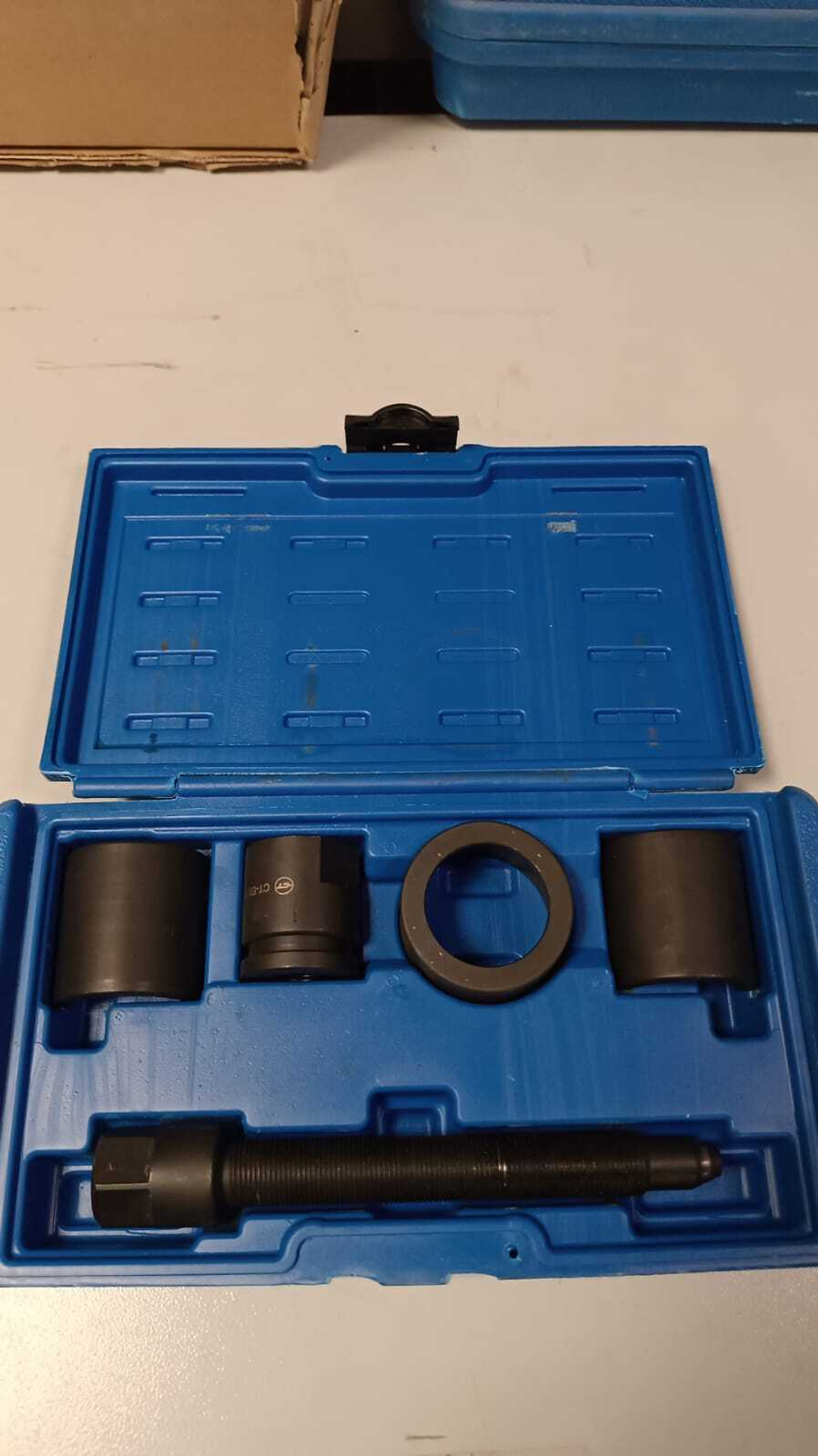 Съёмник 5-й передачи для коробки передач Ford Car-Tool CT-E058_1 (Уценка)