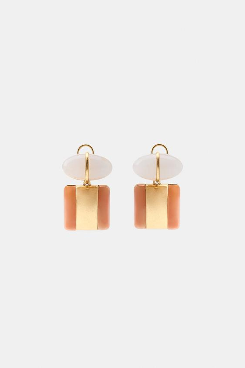 ZARA СЕРЬГИ С ГЕОМЕТРИЧЕСКИМИ ДЕТАЛЯМИ ИЗ СМОЛЫ, ЗОЛОТИСТЫЙ