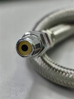 Армированный шланг с обратным клапаном для компрессоров BERKUT PRO (40 см.)