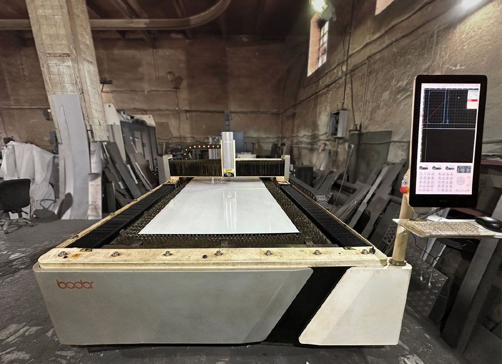 Установка лазерной резки Bodor А3 2000W MAX (Б/У)