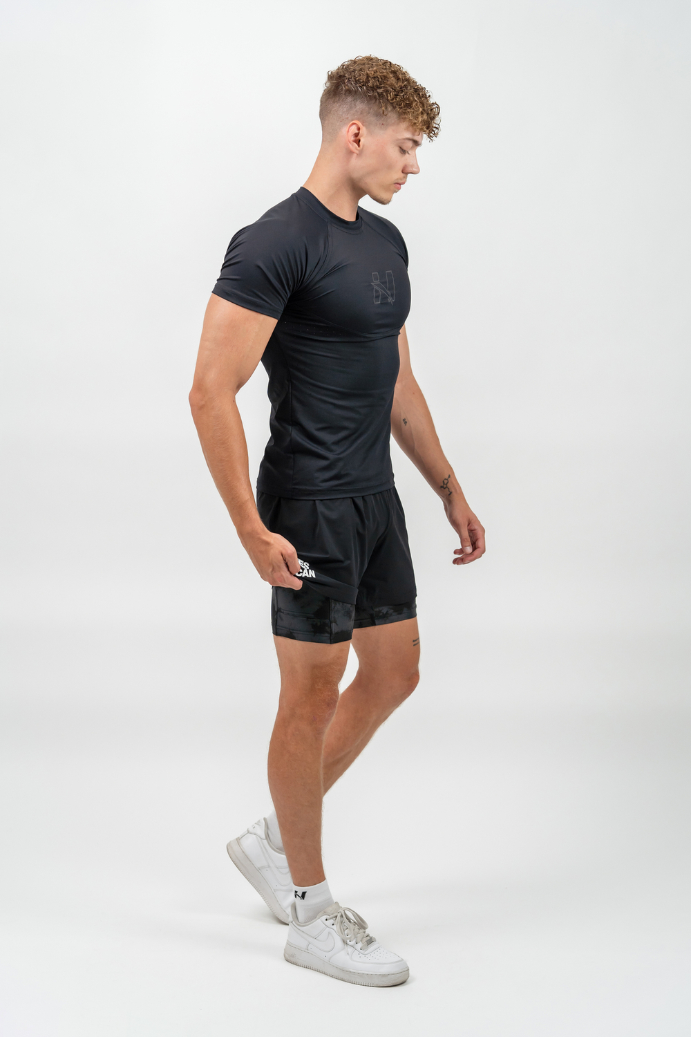 Футболка WORKOUT COMPRESSION T-SHIRT ENDURANCE 346
 Черная