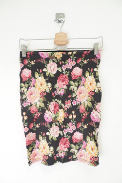 Юбка с цветочным принтом 40 размер