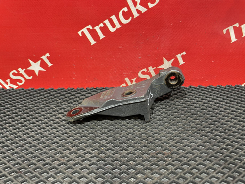 Кронштейн торсиона кабины левый 2018г.