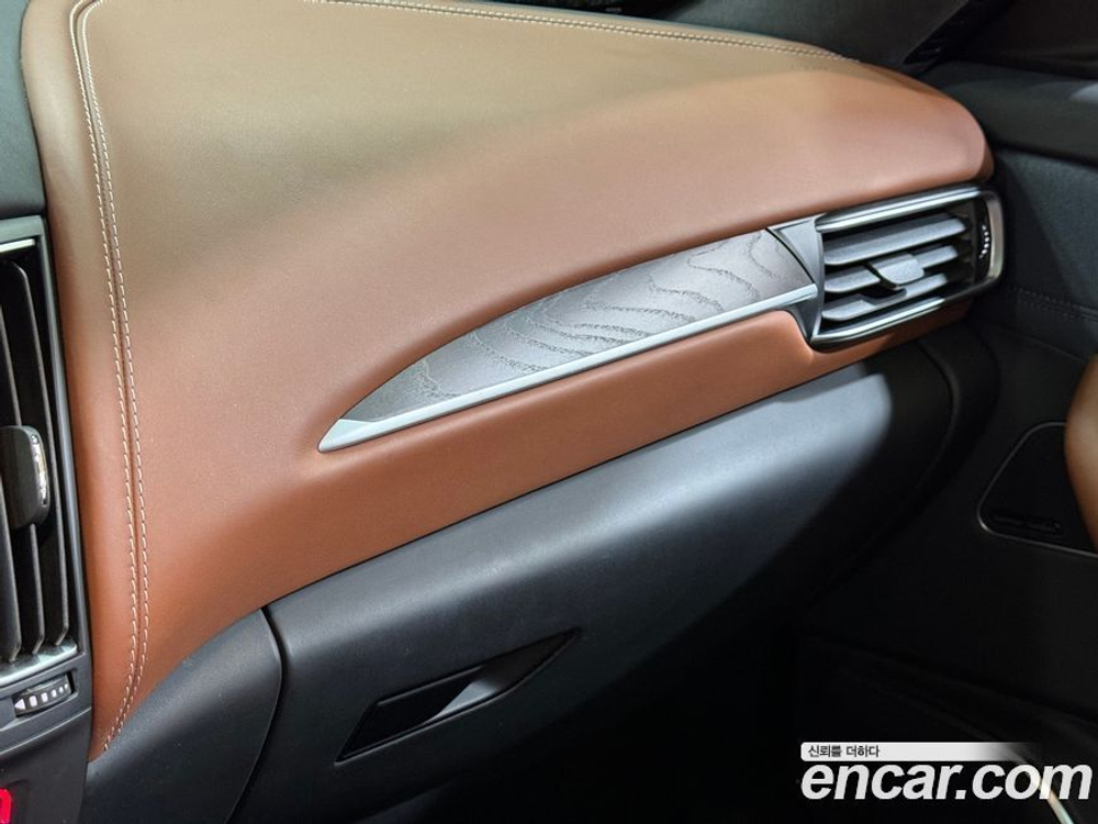 Maserati Levante 3.0 AWD GranLusso (05.2020)
