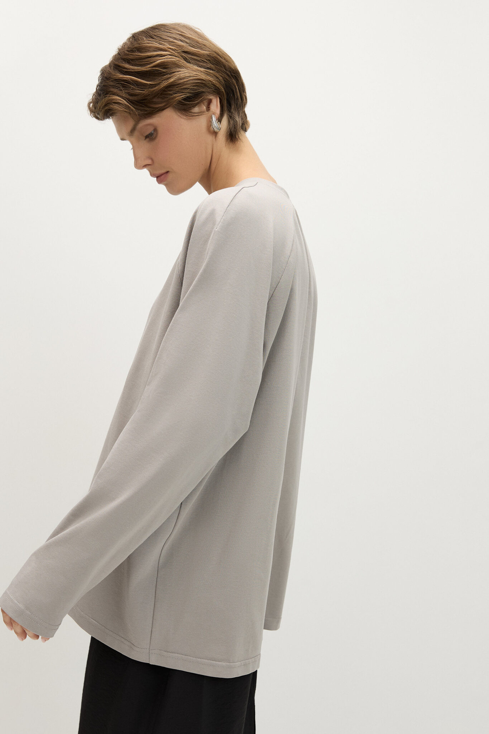 Лонгслив свободный