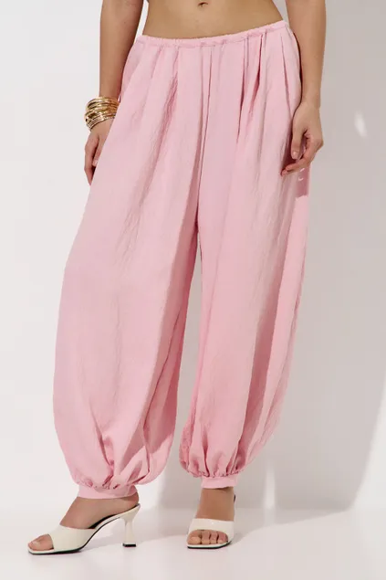 Брюки алладины из вискозы розового цвета