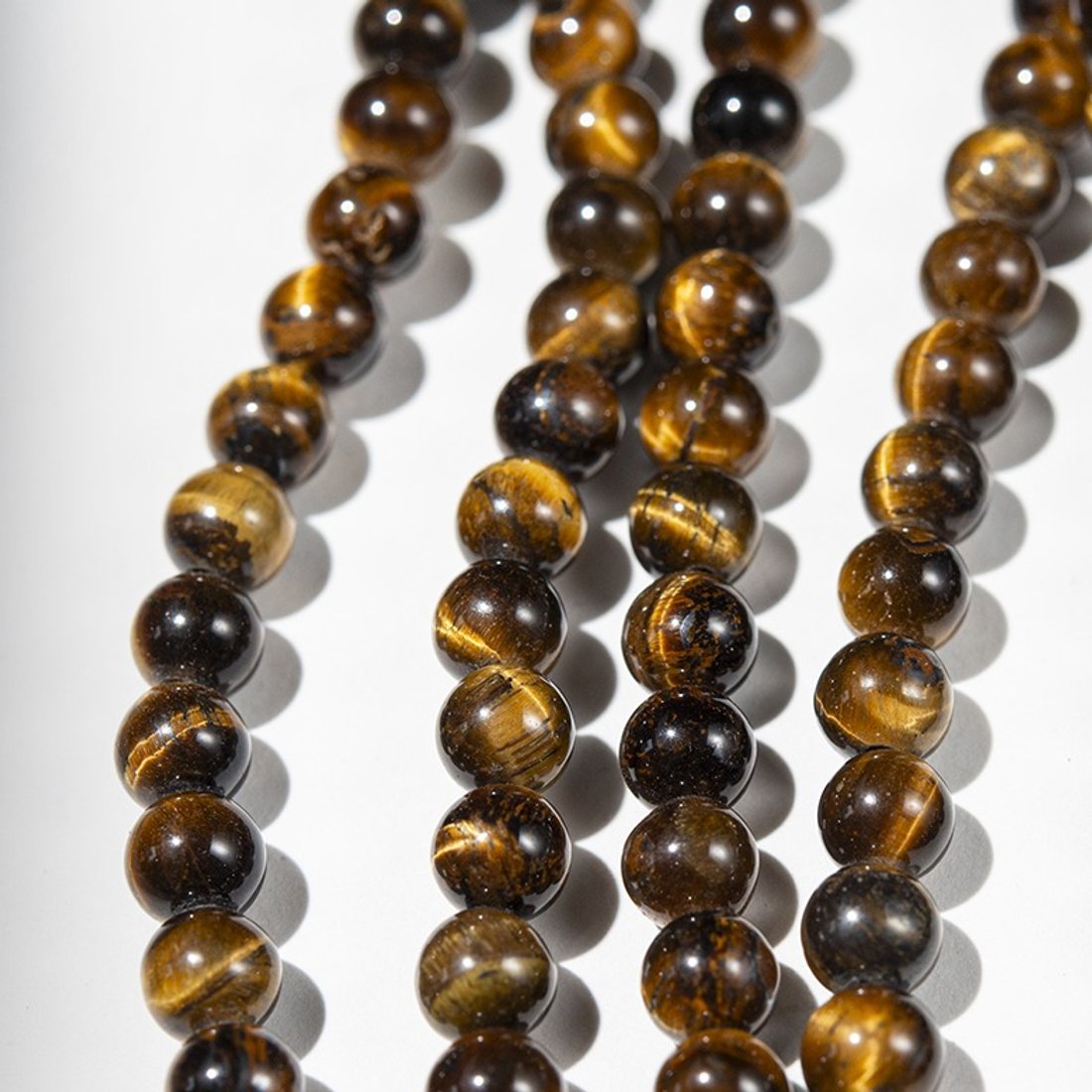 Тигровый глаз натуральный, 8,1мм, шар