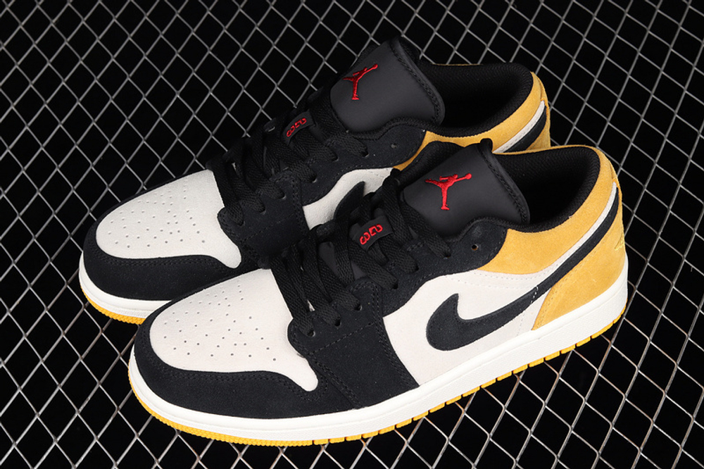 AIR JORDAN 1 LOW SAIL/GYM RED-UNIVERSITY GOLD-BLACK