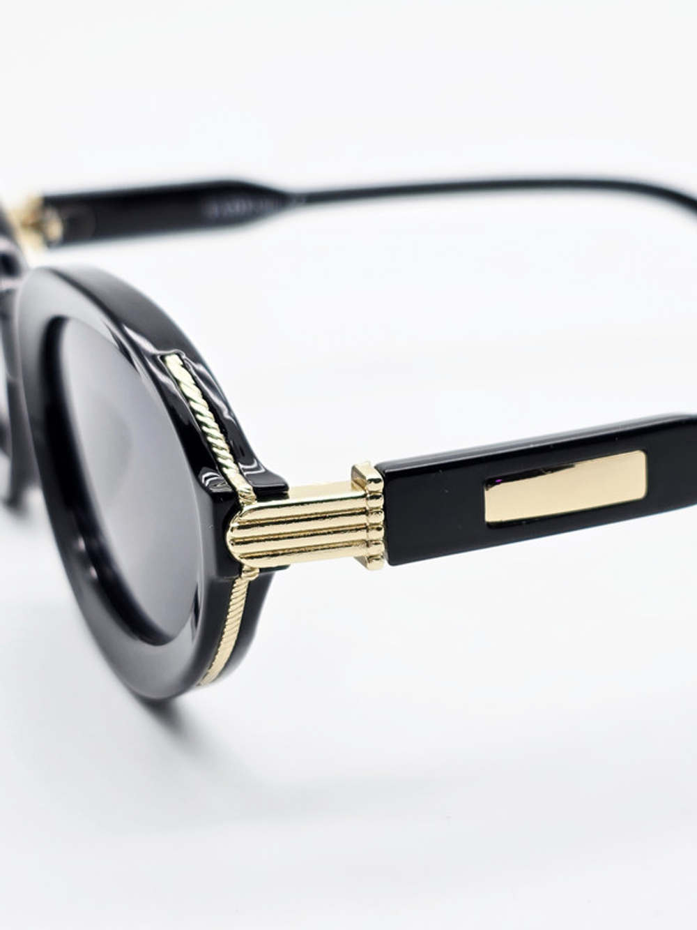 91003965 (FD 5685 C1) Солнцезащитные очки