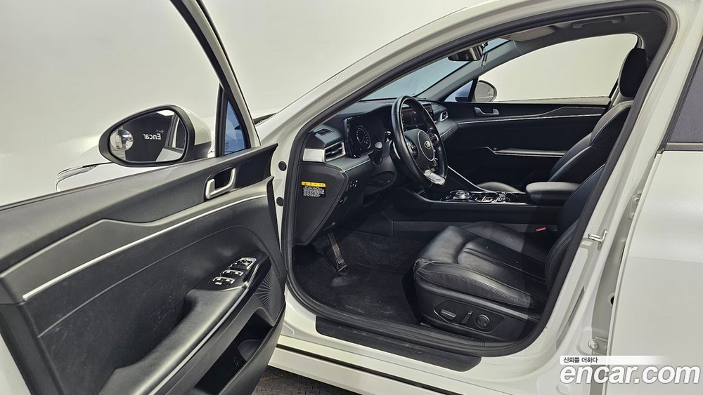 Kia K5 (Optima) 3 Generation 2.0 (01.2020)