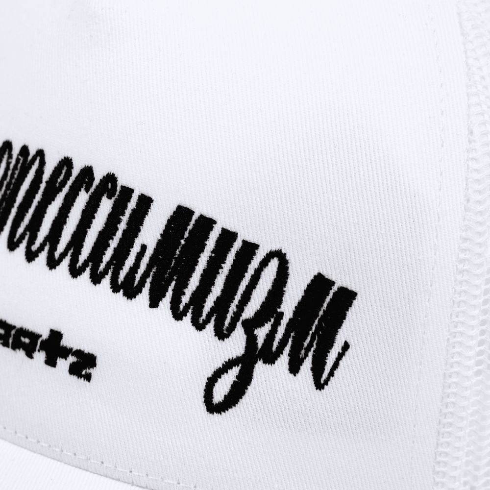 Кепка Heartz Технопессимизм Trucker белая