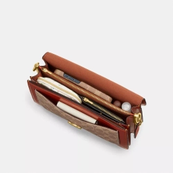 COACH СУМКА ЧЕРЕЗ ПЛЕЧО SIGNATURE CANVAS TABBY 26, КОРИЧНЕВЫЙ