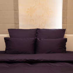 Комплект постельного белья 1,5-спальный Mollen ежевично-черный