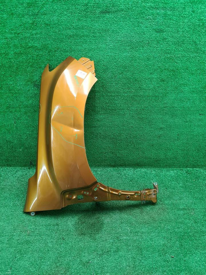 Крыло переднее правое Renault Duster 2 (2020-н.в.)