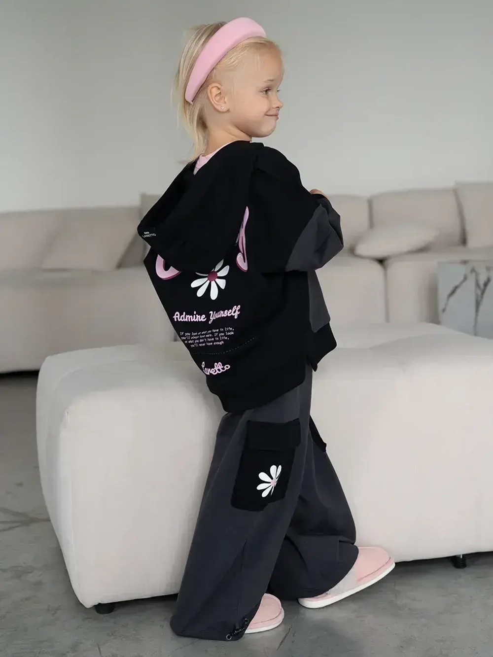 Спортивный костюм для девочки в школу