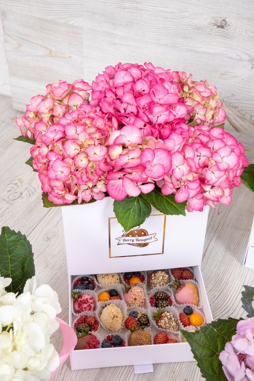 🍓 Клубника в шоколаде в шляпной коробке 🍓 - купить клубничный букет с ...