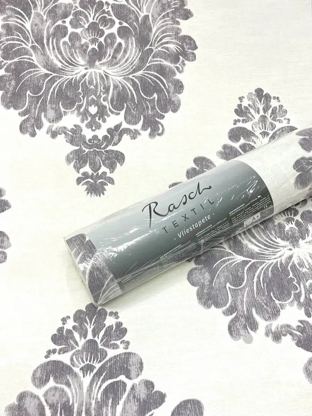 Обои чистый флизелин 225333 Comtesse Textil Германия