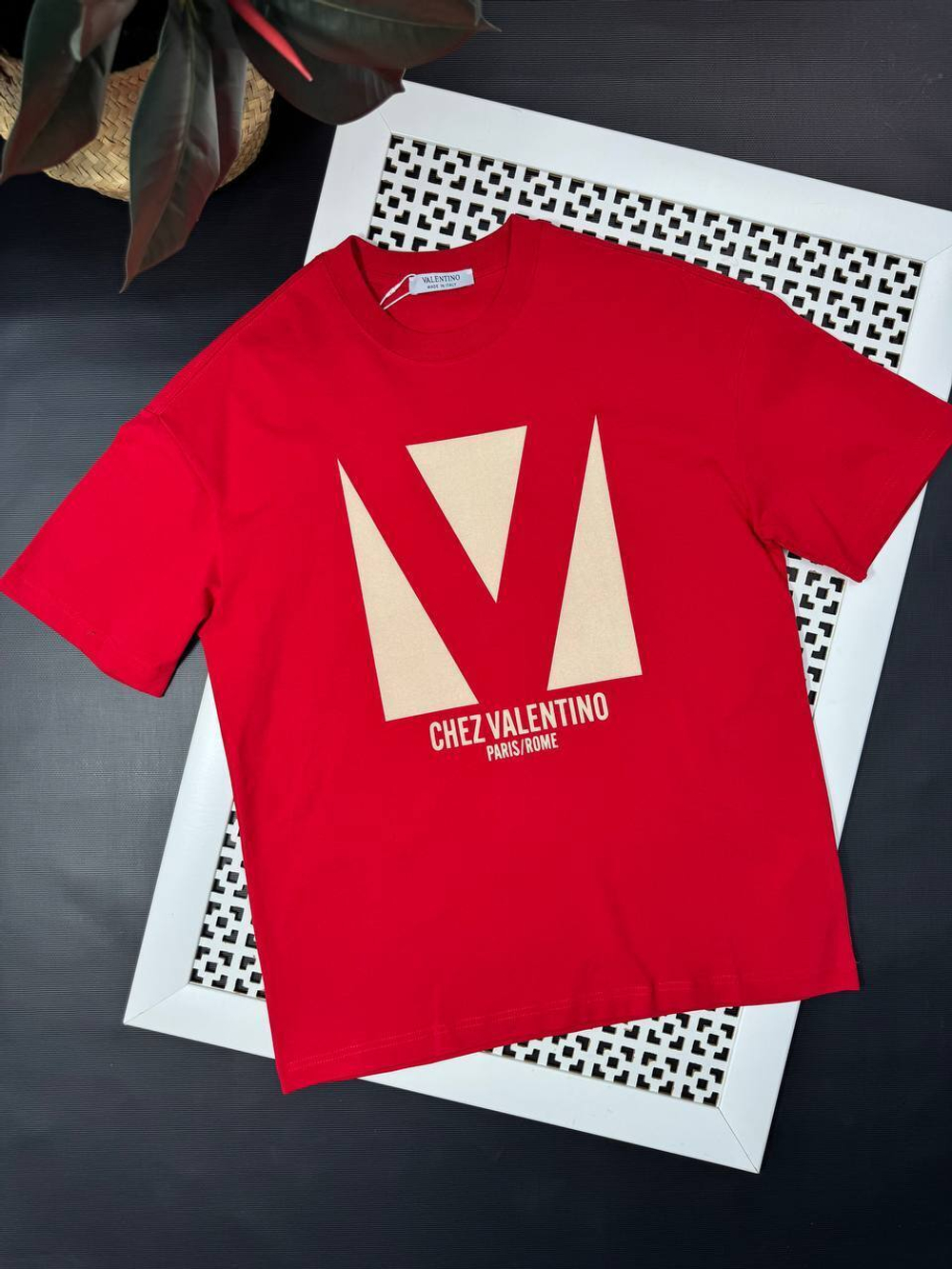 Футболка Valentino