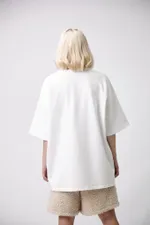 Футболка Choompu оверсайз с белым воротом белая