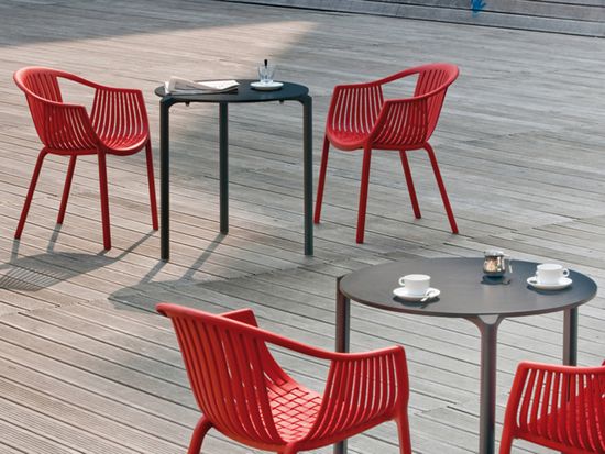 Кресло пластиковое Tatami