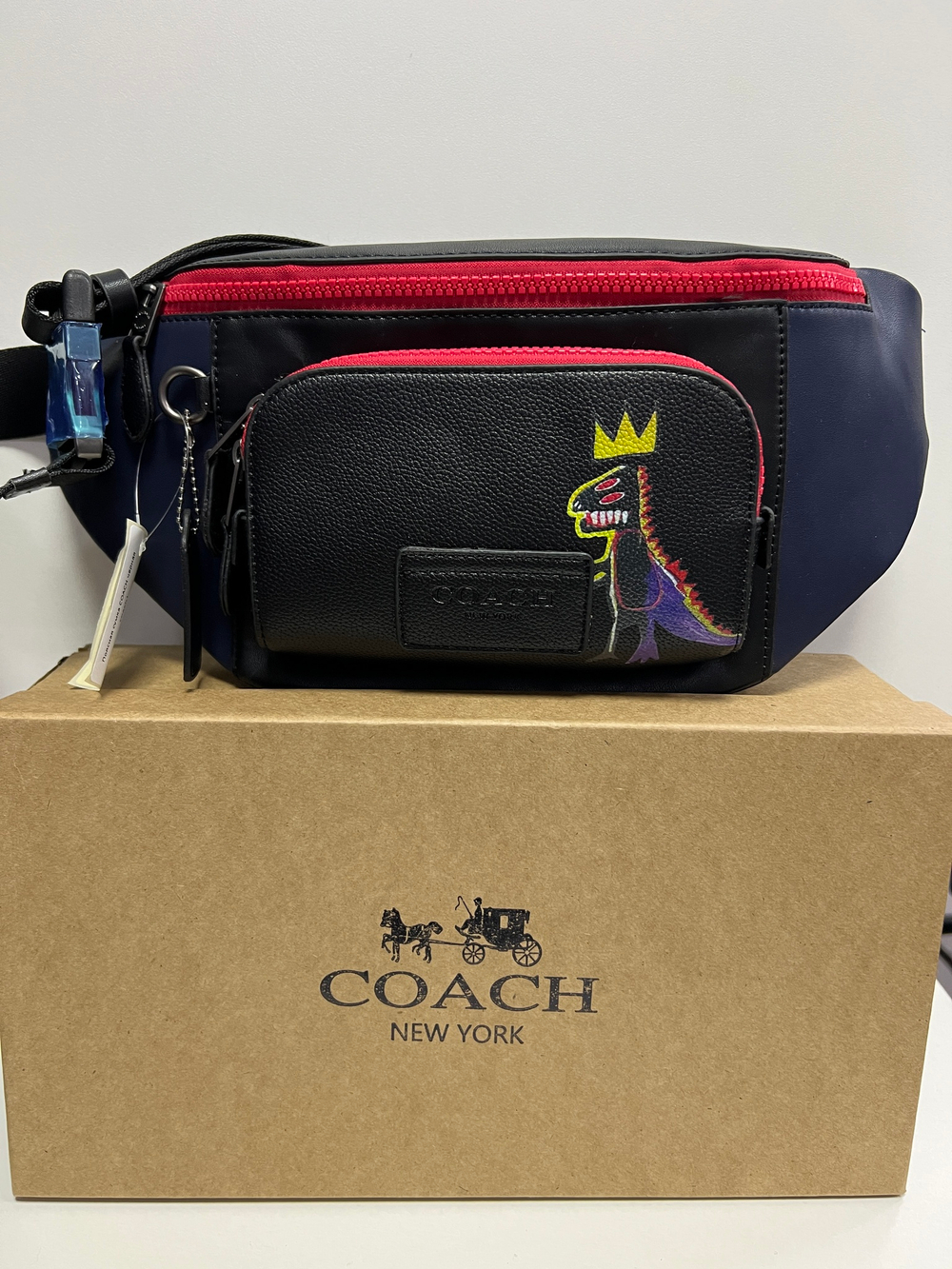Поясная сумка COACH черная