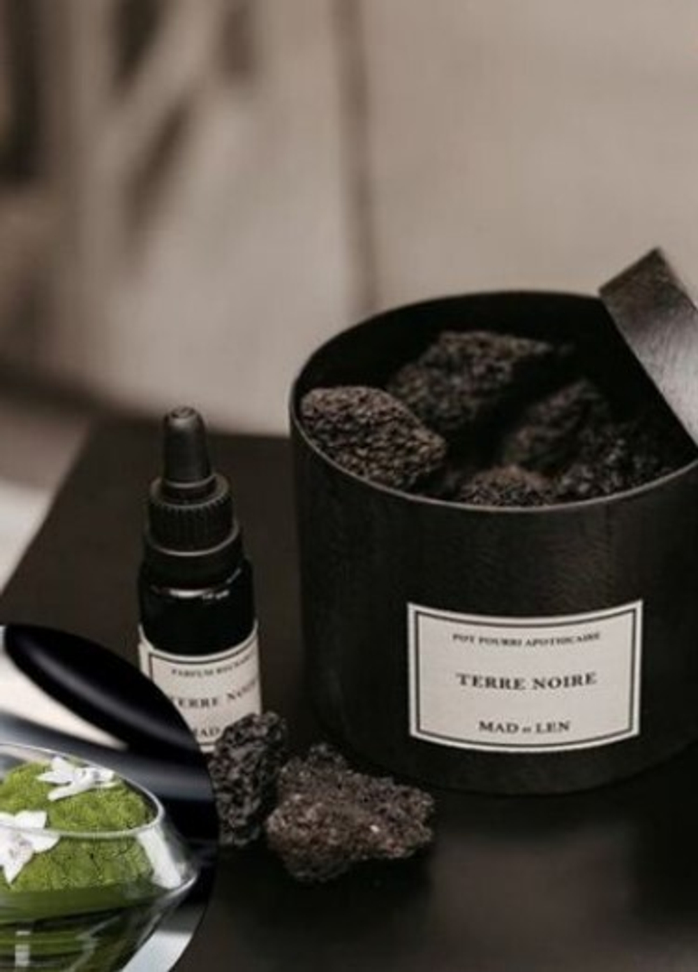 Камни ароматические Figue noire MAD et LEN лавовый камень/black