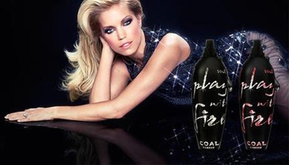 Sylvie van der Vaart Coal Diamond Night Fire