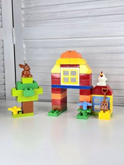 Конструктор блочный 100 деталей со столиком (100816232)