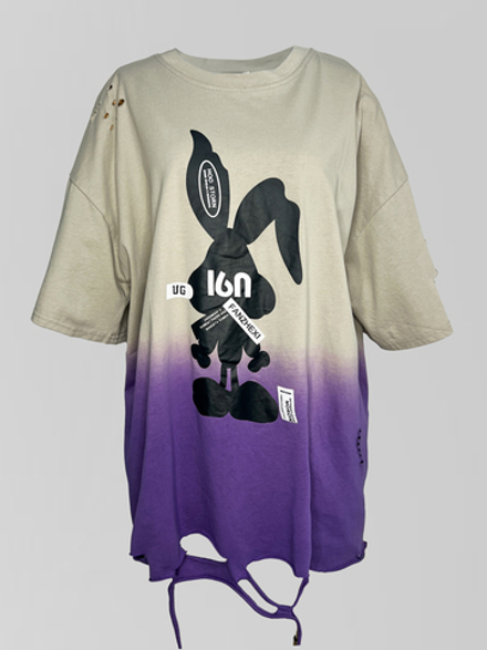 Футболка A02 удлиненная с градиентом, прорезями и принтом посередине