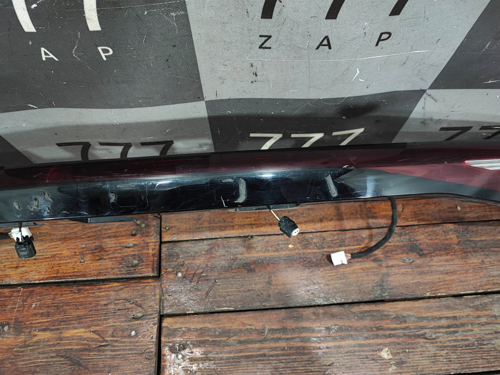 Фонарь задний центральный Omoda C5 22-нв Б/У Оригинал 605000724AA