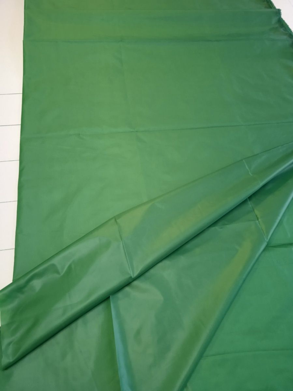 Подкладочная ткань (Ветрозащитная). Цвет- Зеленая